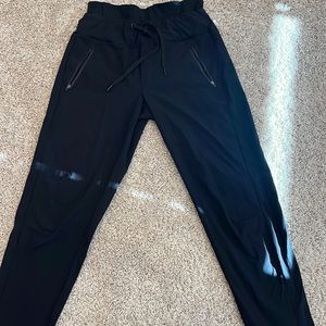 Alexo athletica medium pants with holsters